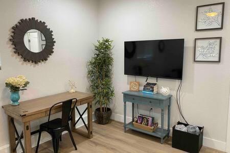 Country Charmer Single Story Cottage Pet Friendly Loomis المظهر الخارجي الصورة