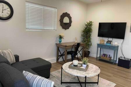 Country Charmer Single Story Cottage Pet Friendly Loomis المظهر الخارجي الصورة